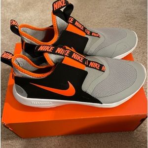 Brand New Nike Flex Running Sneakers size 5- Big Kids